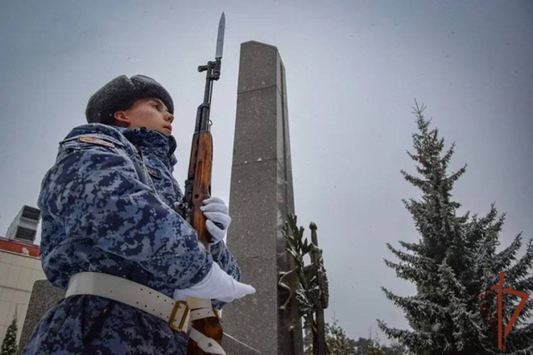 Память погибших при исполнении воинского долга в Северо-Кавказском регионе почтили в Северо-Западном округе Росгвардии