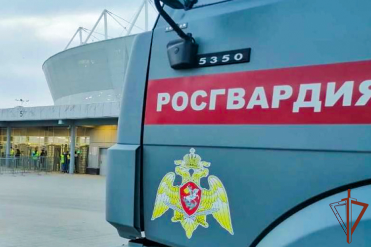 Росгвардейцы обеспечили охрану правопорядка во время футбольного матча 17-го тура РПЛ в Ростове-на-Дону