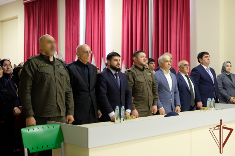 Память погибших бойцов СОБР Росгвардии почтили в Дагестане