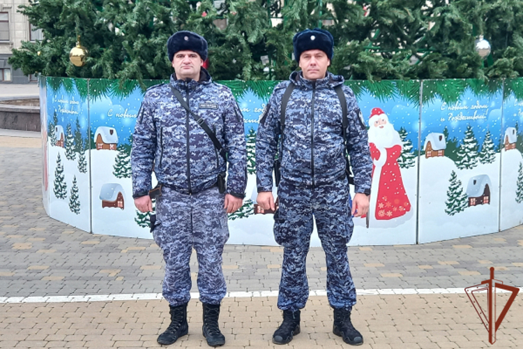 Росгвардейцы нашли и вернули матери потерявшегося ребенка в Краснодаре