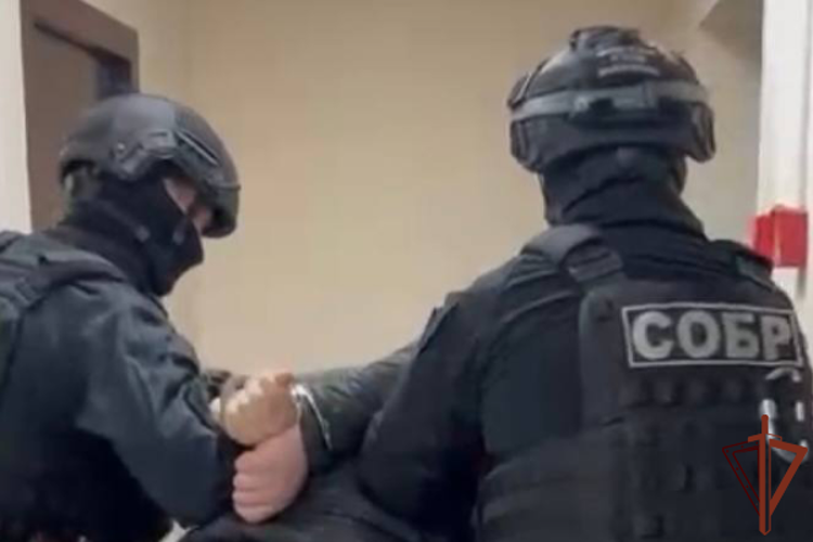 Спецназ Росгвардии в Карачаево-Черкесии оказал содействие в задержании подозреваемого в поджоге бара 