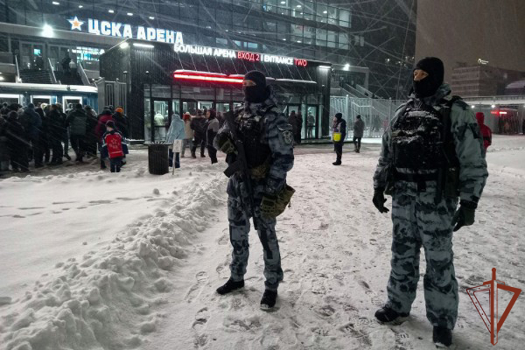 Военнослужащие и сотрудники Росгвардии обеспечили правопорядок на спортивных мероприятиях в Москве
