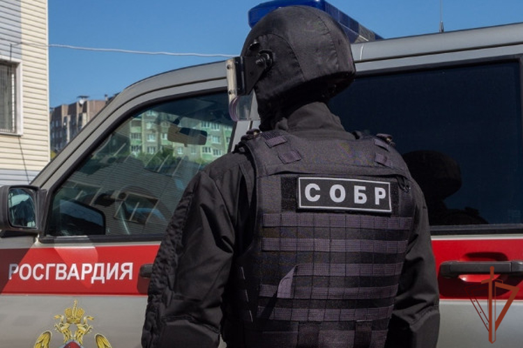 При содействии спецназа Росгвардии во Владикавказе задержан подозреваемый в незаконном обороте оружия