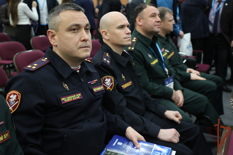 Представители Северо-Западного округа Росгвардии приняли участие в XIV Международном форуме «Арктика: настоящее и будущее» имени А.Н. Чилингарова