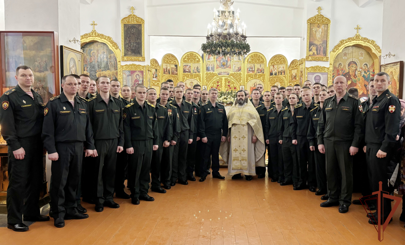 Военнослужащие Пермского военного института приняли участие в праздновании Крещения Господня