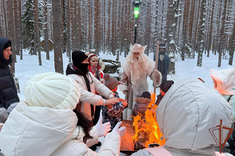Более 400 детей росгвардейцев – участников СВО встретились с Дедом Морозом в Великом Устюге