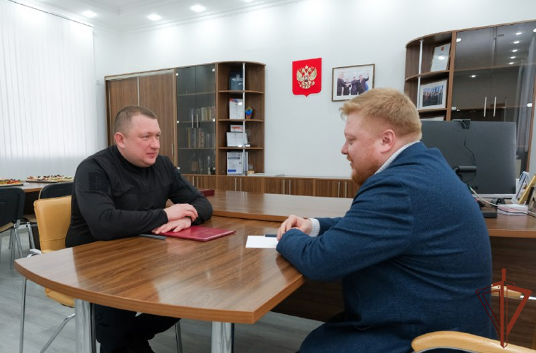 Генерал-майор полиции Константин Пучков проинспектировал подразделения лицензионно-разрешительной работы Росгвардии в новых российских регионах