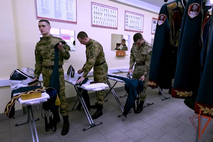 В эфир вышел выпуск программы «Смотр» о буднях призывников роты почетного караула Росгвардии (видео)