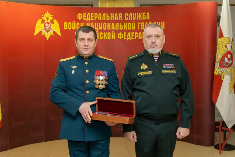 Заместитель директора Росгвардии генерал-полковник Алексей Воробьев поздравил личный состав и ветеранов с 30-летием создания подразделений по взаимодействию со СМИ (видео)