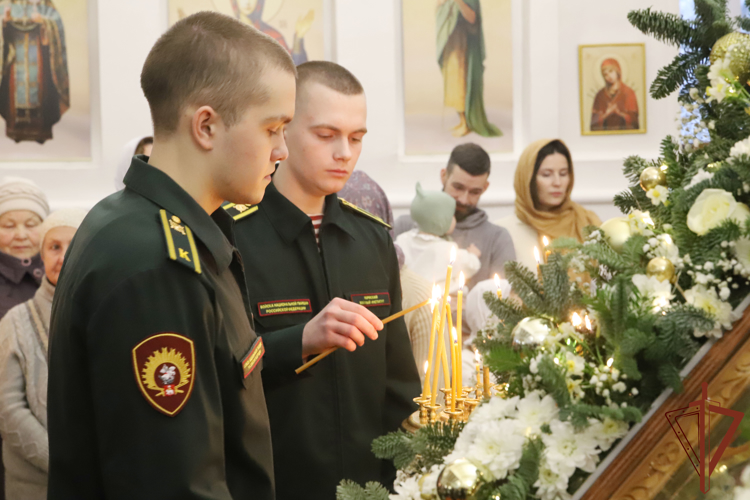 Военнослужащие Пермского военного института приняли участие в праздновании Крещения Господня