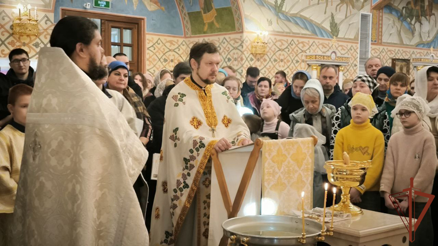 В главном храме Росгвардии состоялось крещенское богослужение