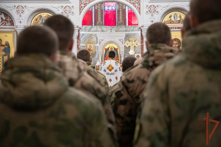 В главном храме Росгвардии состоялось крещенское богослужение