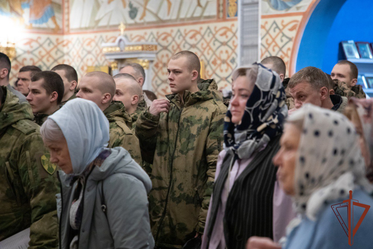 В главном храме Росгвардии состоялось крещенское богослужение