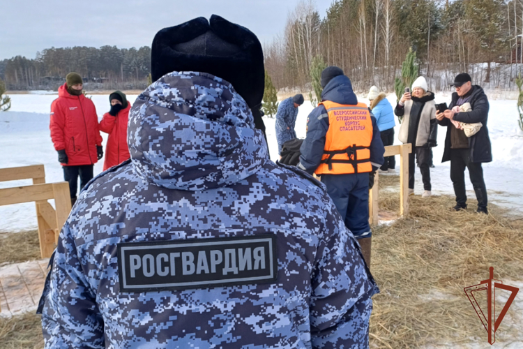 Росгвардия обеспечила правопорядок во время празднования Крещения Господня на Урале 