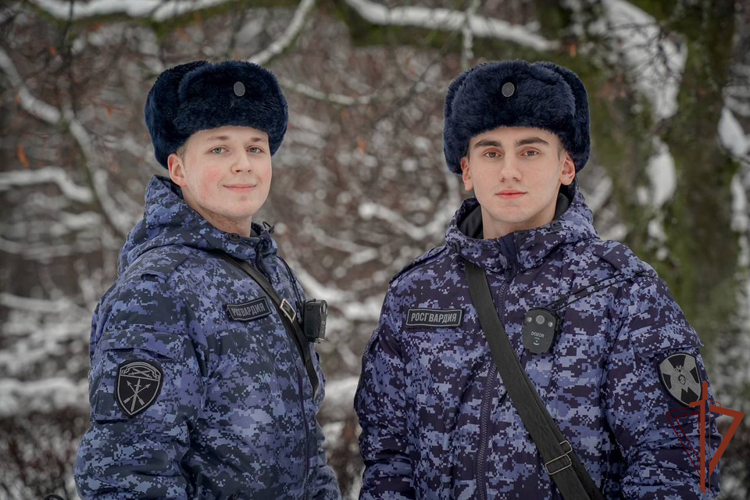 Росгвардейцы обеспечили безопасность хоккейного матча в Санкт-Петербурге