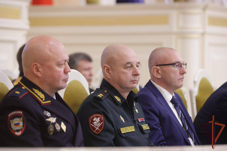 Делегация Северо-Западного округа Росгвардии приняла участие в мероприятии, посвященном 303-й годовщине образования прокуратуры России