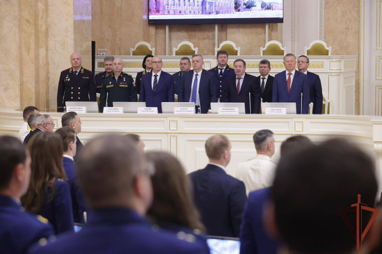 Делегация Северо-Западного округа Росгвардии приняла участие в мероприятии, посвященном 303-й годовщине образования прокуратуры России