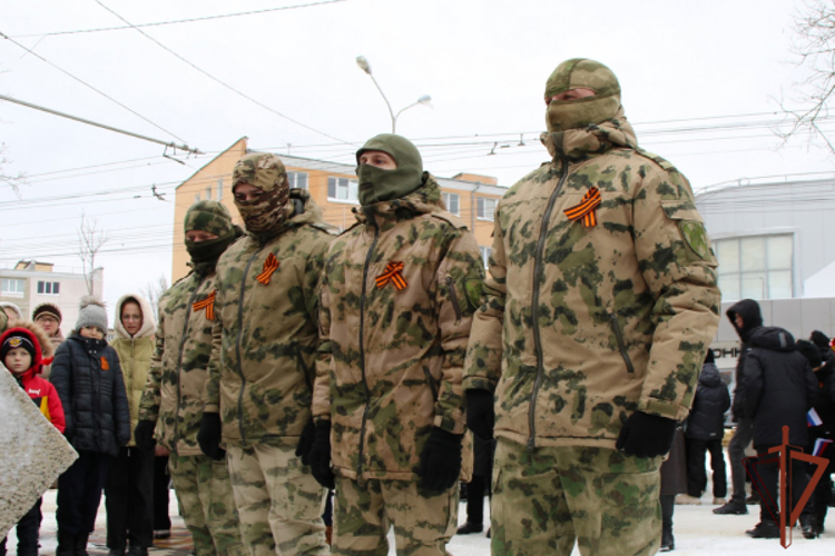 Росгвардейцы приняли участие в митинге, посвященном 82-й годовщине освобождения Ставрополя