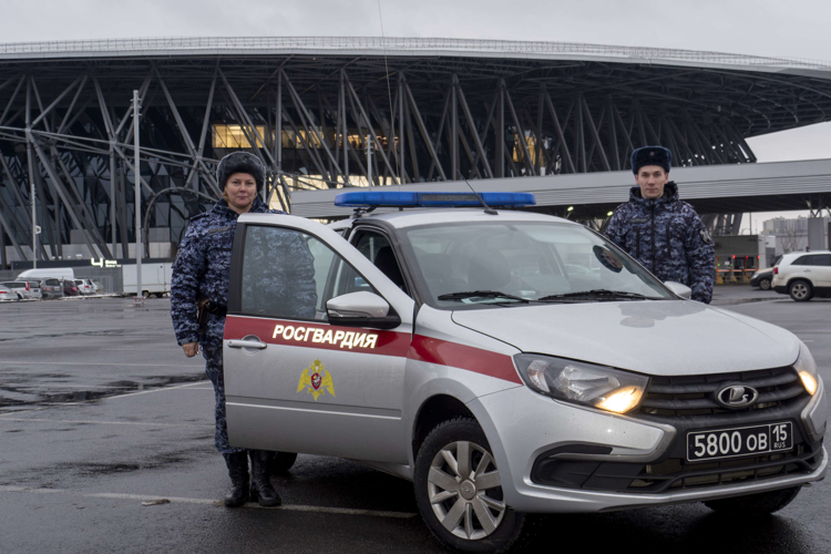 В Санкт-Петербурге подразделения Росгвардии обеспечили правопорядок при проведении хоккейного матча «СКА» — «Салават Юлаев»