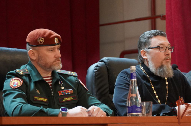 В Саратовском военном институте Росгвардии обсудили вопросы духовного наставничества