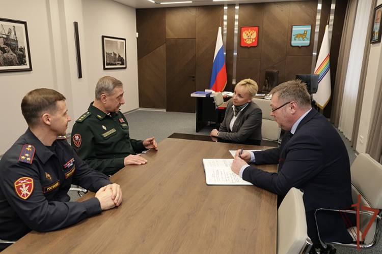 Командующий Восточным округом Росгвардии с рабочим визитом посетил Еврейскую автономную область