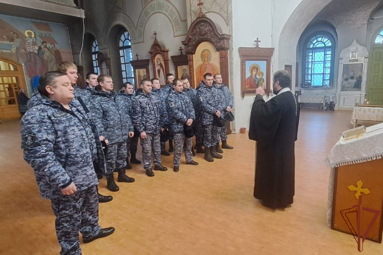 Росгвардия обеспечила безопасность проведения мероприятий, посвященных Крещению Господня в регионах Сибири