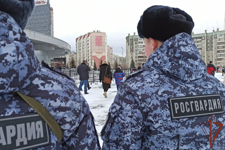 Росгвардейцы обеспечили безопасность хоккейных матчей на Южном Урале