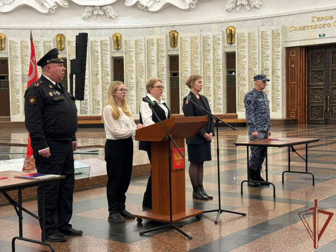 Росгвардейцы в регионах Центральной России приняли участие в мероприятиях 82-й годовщины Сталинградской битвы