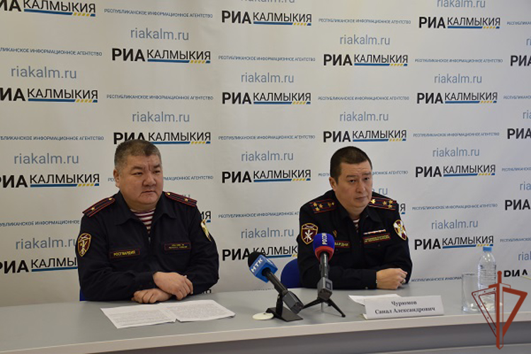 В Южном округе Росгвардии подразделения государственного контроля и лицензионно-разрешительной работы отметили профессиональный праздник