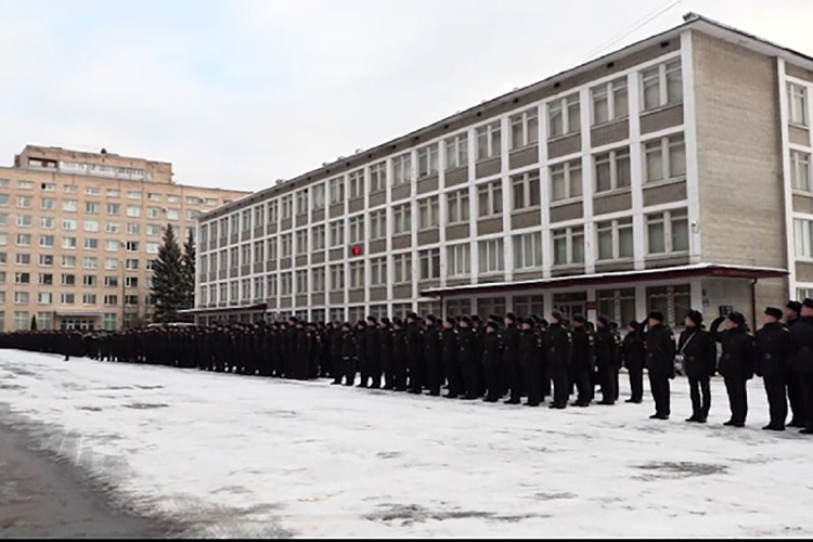 В эфир вышел выпуск программы «Смотр», посвященный подготовке офицеров в Военной академии Росгвардии (видео)