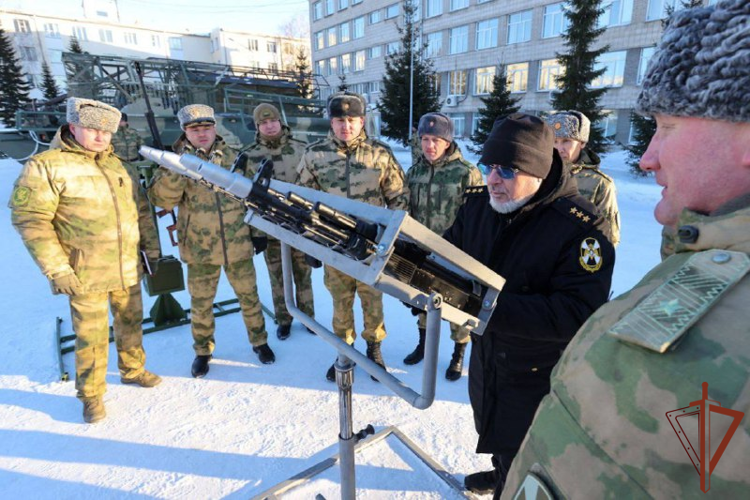 Генерал-полковник Алексей Воробьев проверил деятельность Новосибирского военного института Росгвардии 