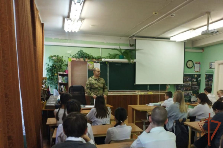Патриотические мероприятия в рамках Года защитника Отечества состоялись в Уральском округе Росгвардии