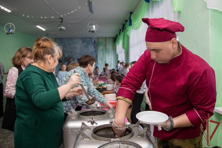 На Урале росгвардейцы почтили память офицера – контрразведчика, героически погибшего при выполнении боевой задачи в феврале 2000 года