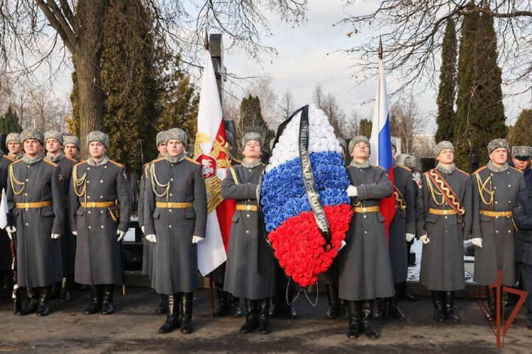 В Росгвардии почтили память генерал-майора авиации Владимира Пономарева – первого руководителя авиации войск правопорядка