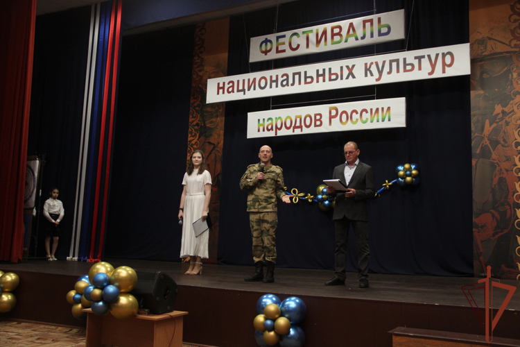Фестиваль национальных культур народов России среди образовательных учреждений Росгвардии прошел в Грозном