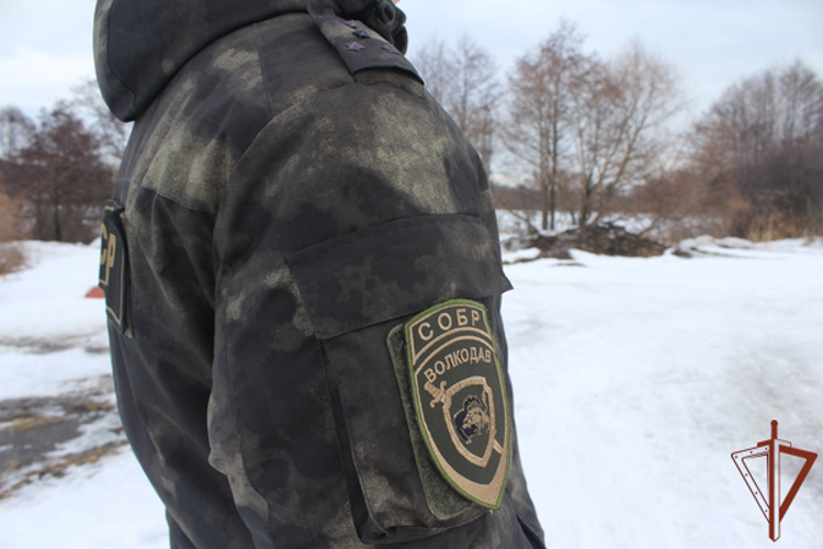 Подозреваемые в вымогательстве задержаны в Саратове при содействии СОБР Росгвардии  