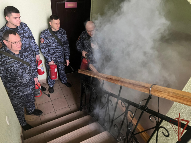 Росгвардия и МЧС провели совместные учения в Калининграде