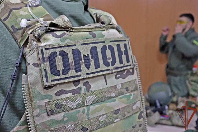 В Хабаровске при содействии ОМОН прошел рейд по выявлению нелегальных мигрантов