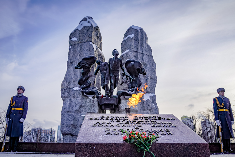 В Санкт-Петербурге росгвардейцы почтили память россиян, исполнявших служебный долг за пределами Отечества