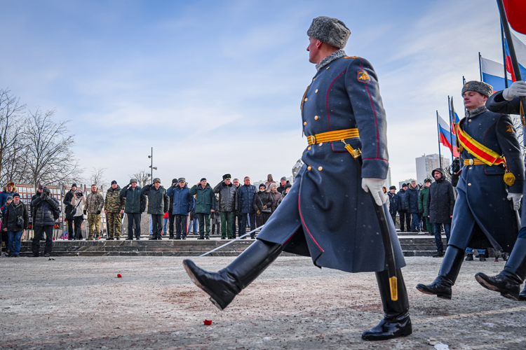 В Санкт-Петербурге росгвардейцы почтили память россиян, исполнявших служебный долг за пределами Отечества