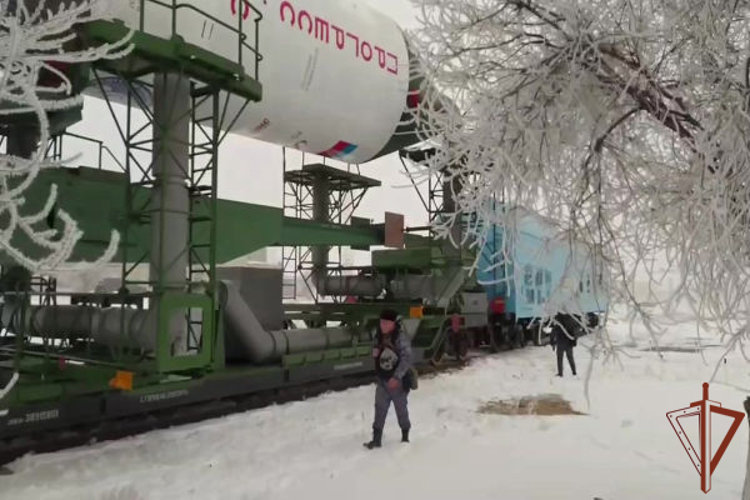 Росгвардейцы обеспечили безопасность транспортировки ракеты-носителя на космодроме «Байконур»