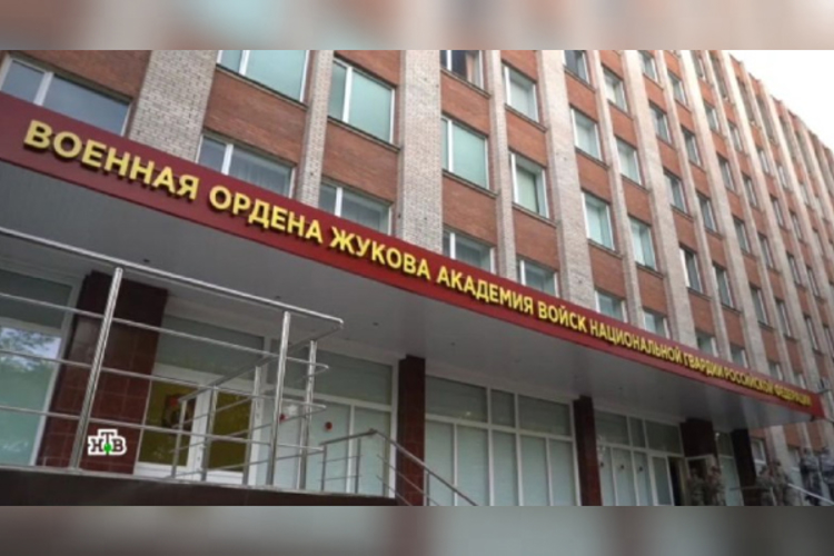В эфир вышел выпуск программы «Смотр», посвященный подготовке офицеров в Военной академии Росгвардии (видео)