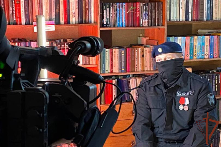 О боевом пути, служебных задачах и жизненных ценностях рассказали зрителям тюменского телевидения спецназовцы Росгвардии (видео)
