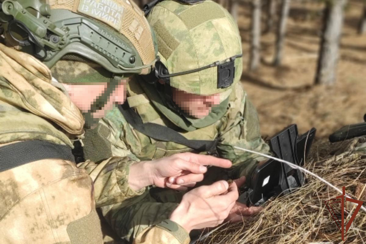 Конкурс полевой выучки артиллеристов прошел в Уральском округе Росгвардии 