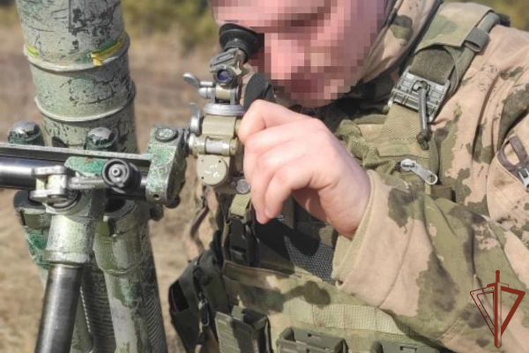 Конкурс полевой выучки артиллеристов прошел в Уральском округе Росгвардии 