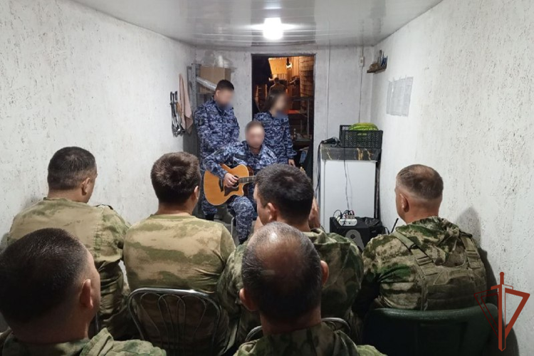 Фронтовые бригады ведомственных ансамблей выступили перед военнослужащими и сотрудниками Росгвардии в зоне СВО 