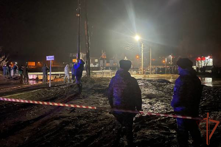 Росгвардия обеспечила охрану правопорядка в зоне паводка в Красноярском крае