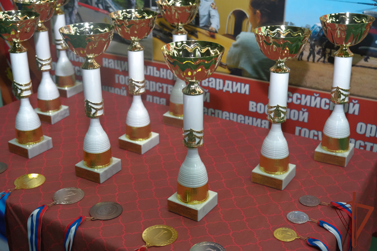 В Луганске прошел чемпионат по стрельбе ко Дню войск национальной гвардии