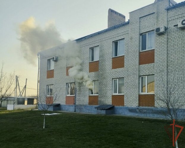 В махачкалинском соединении Росгвардии прошло межведомственное пожарно-тактическое занятие