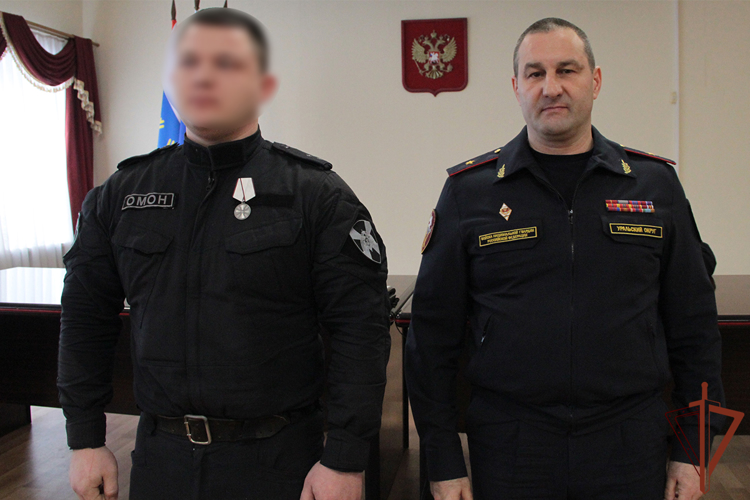 Сотрудникам тюменского ОМОН вручены государственные награды